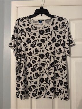 Black Floral Print Luxe Short Sleeve Tee